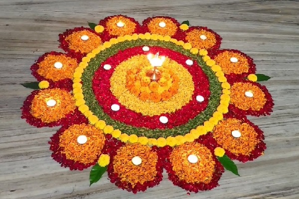 Diwali 2022 Narak Chaturdashi Special Rangoli Designs Made With Flowers