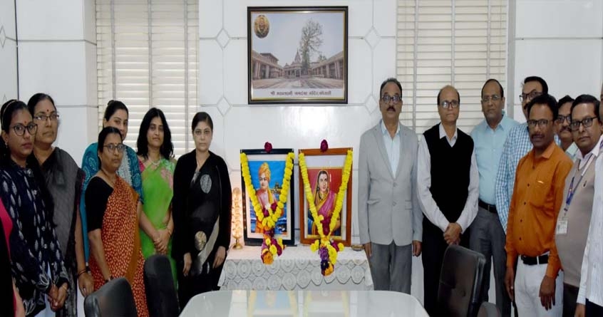 rajmata jijau and swami vivekananda birth anniversary celebrated in nagpur reform trust