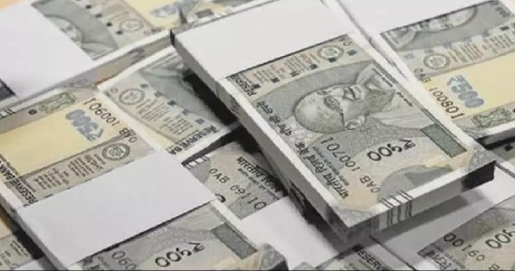 शहर में 41.77 लाख नकद और 99.58 लाख रु. का माल जब्त